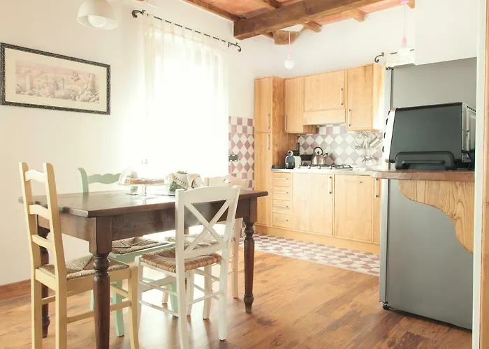 Casetta In Centro Apartment